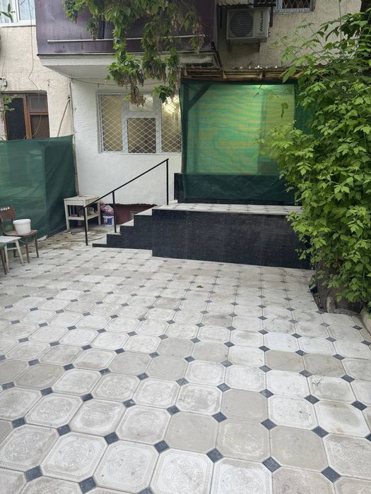 Kvartira sotiladi 1 xona Vakzal