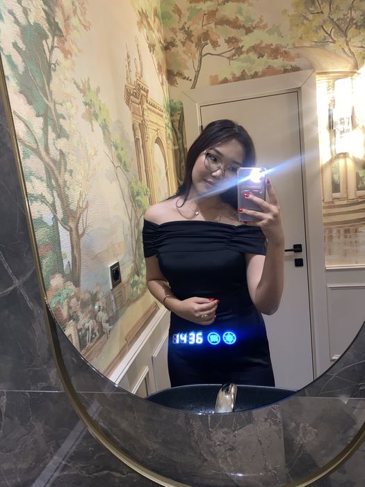 Платья по 8-10 тысяч