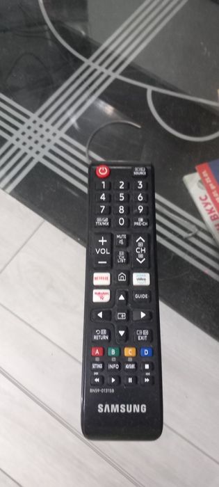 Продавам телевизор на SAMSUNG