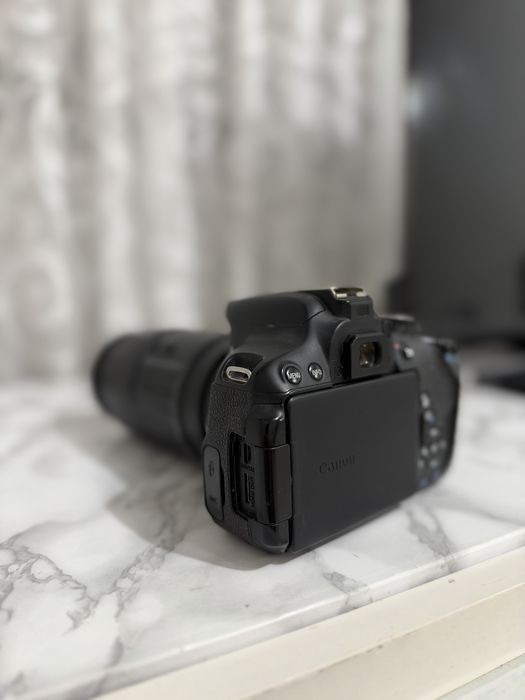 Canon eos 650D + обектив canon Canon EF 70–210mm f/4