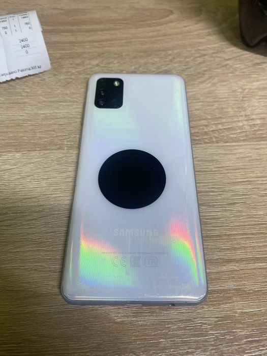 А31 самсунг за 20000тч память 64гб
