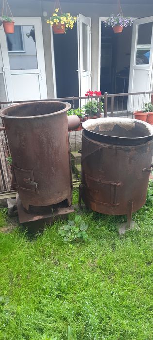 Cazan fonta de 60l cu focar