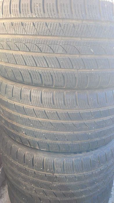 anvelope iarna 275 40 R20 Range rover sport