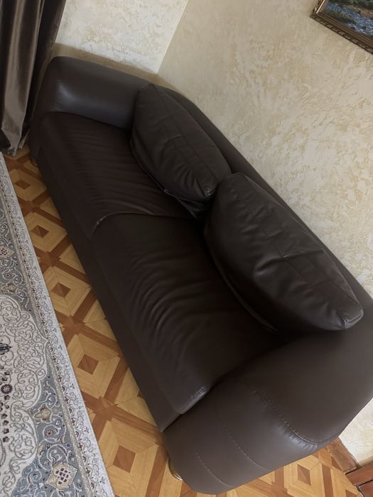 Диван с креслом