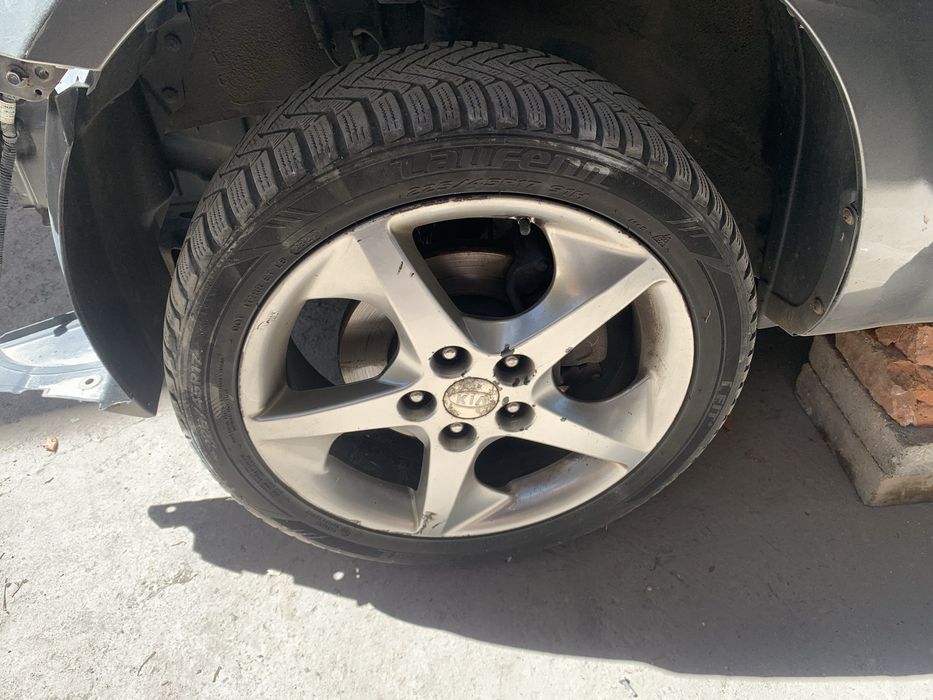 anvelopa iarna laufenn fit 225/45R17