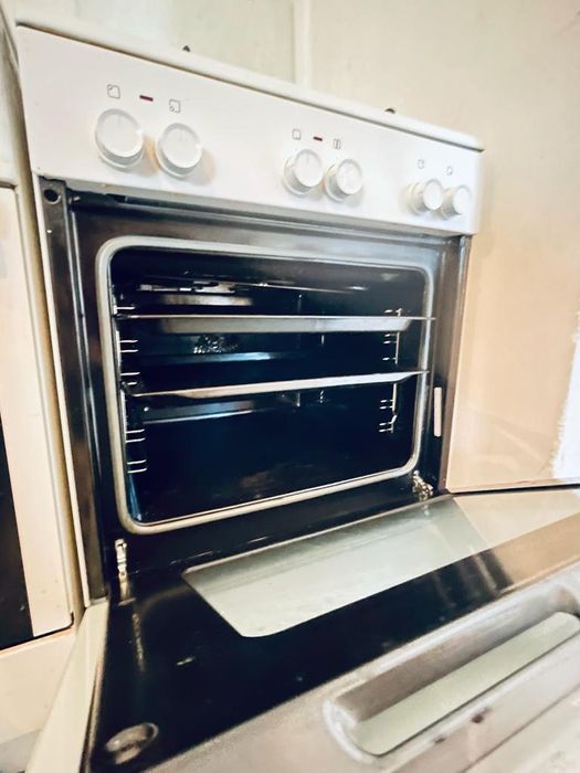 Продам плиту Bosch 3+1