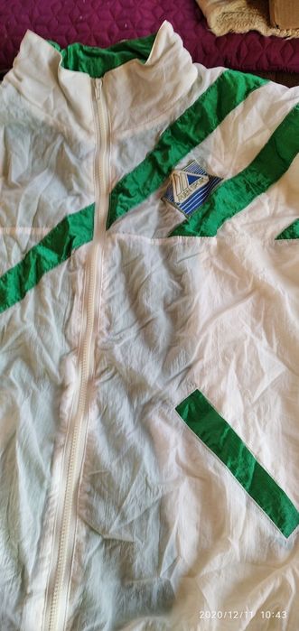 * Спортни екипи и спортни горнища*