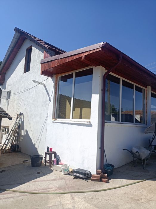 Casa mobilata cu pivniță plus anexe  renovata recent