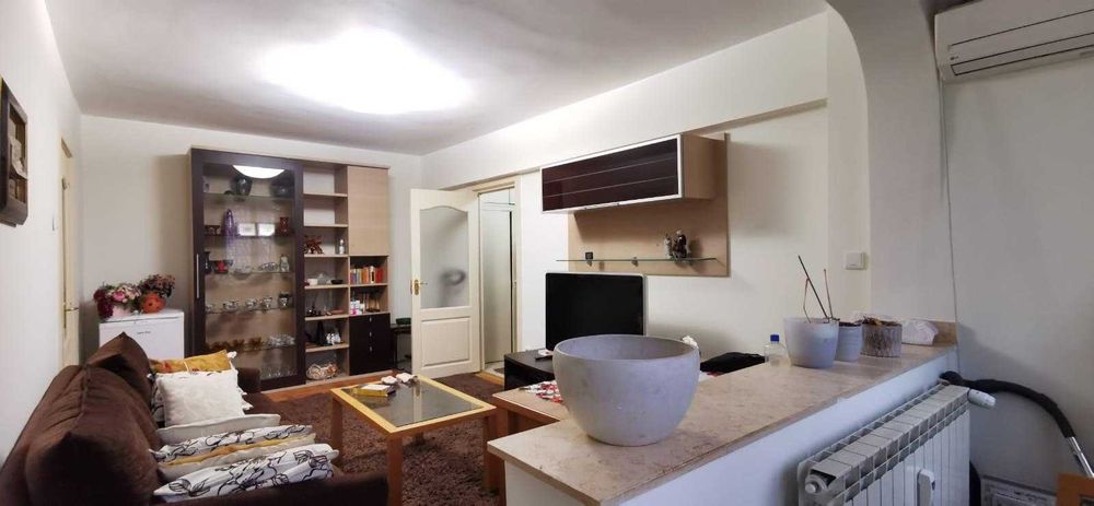Proprietar – 2 Camere Renovat recent, Etaj 1, Bd. Basarabiei (Bloc Reabilitat Termic)