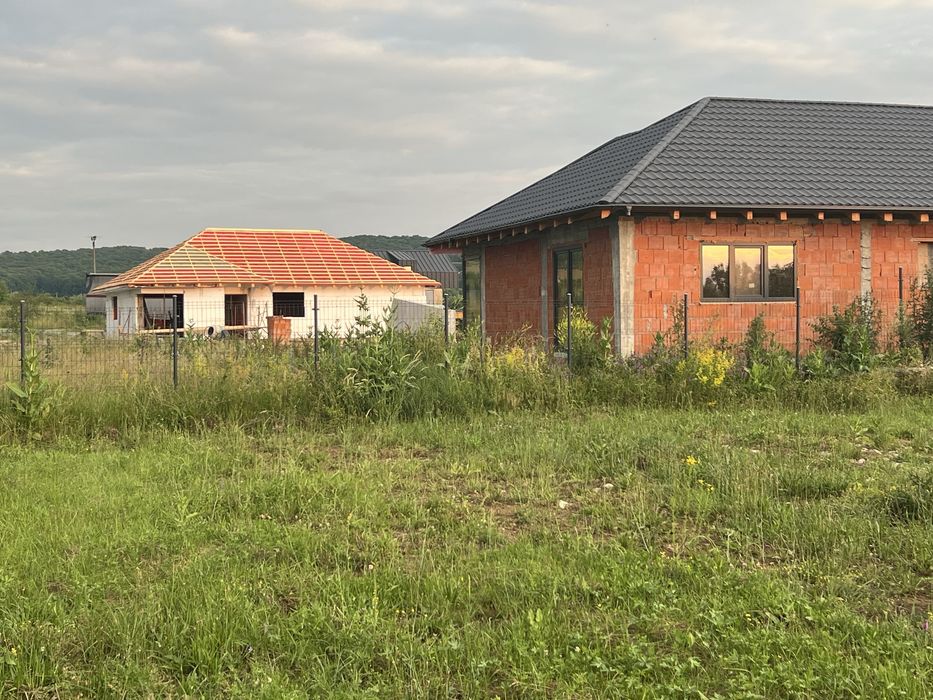 Vand teren intravilan langa Bistrita - aprox 10 ari, apa, canal, curent electric