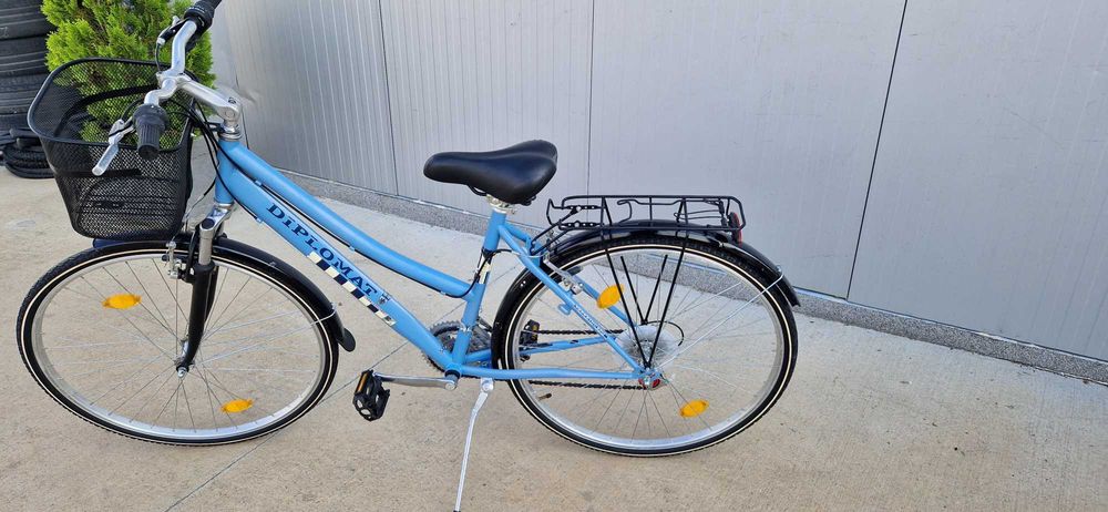 Дамски велосипед DIPLOMAT колело с кошница 28"