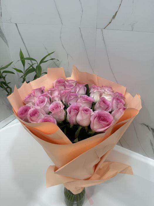 Букт Цветы. Свежая цветы. Гул