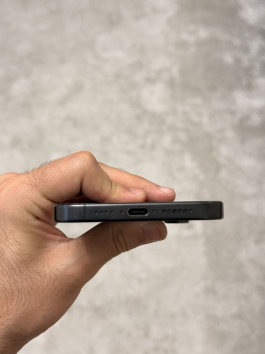 Iphone 15 pro max esim+sim