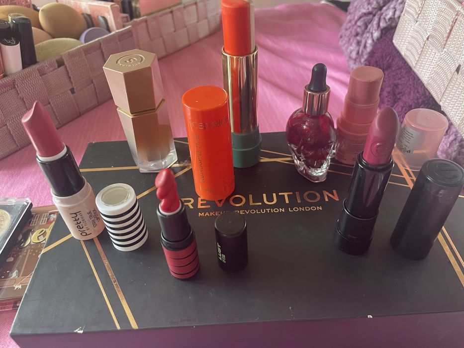 Голям лот козметика