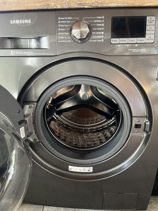 Пералня SAMSUNG 7кг  за части изгоряла платка
