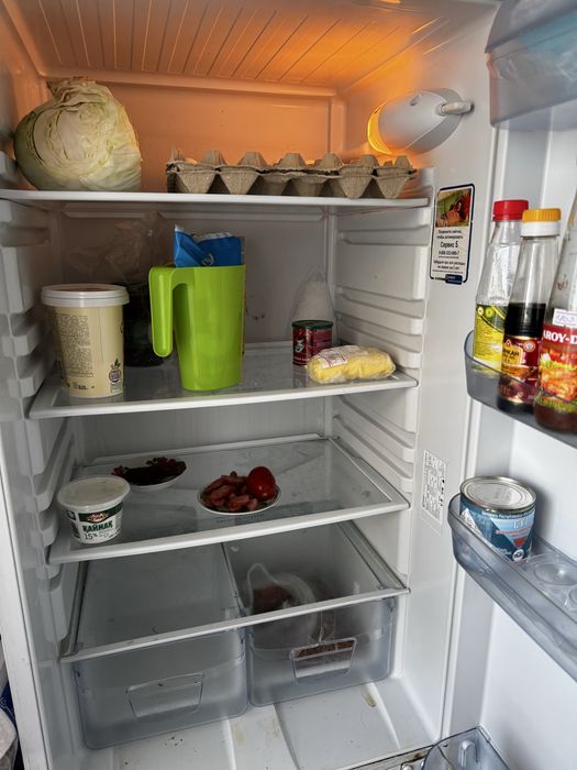 Продам холодильник Indesit