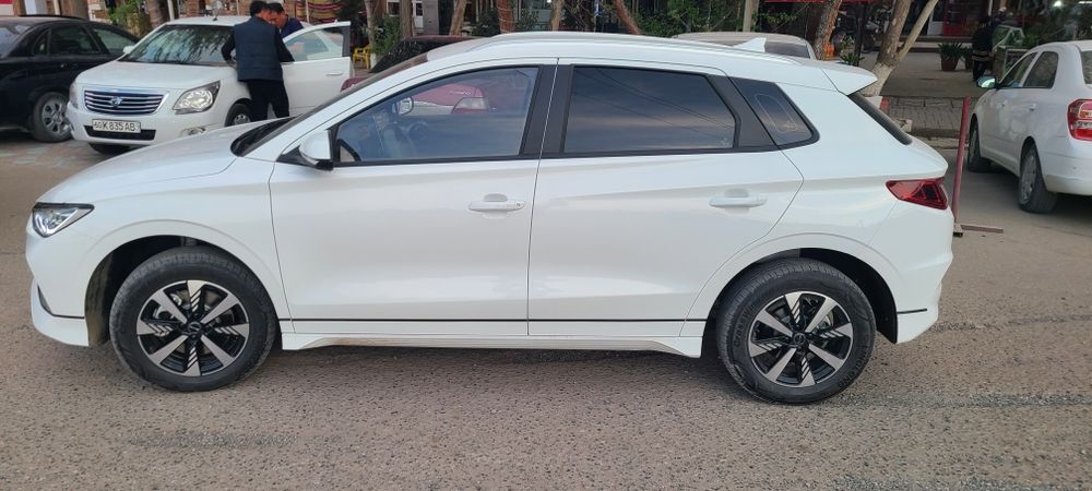 BYD E2 2024 — 3