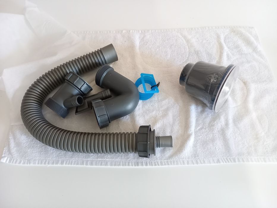 Врезная кухонная мойка