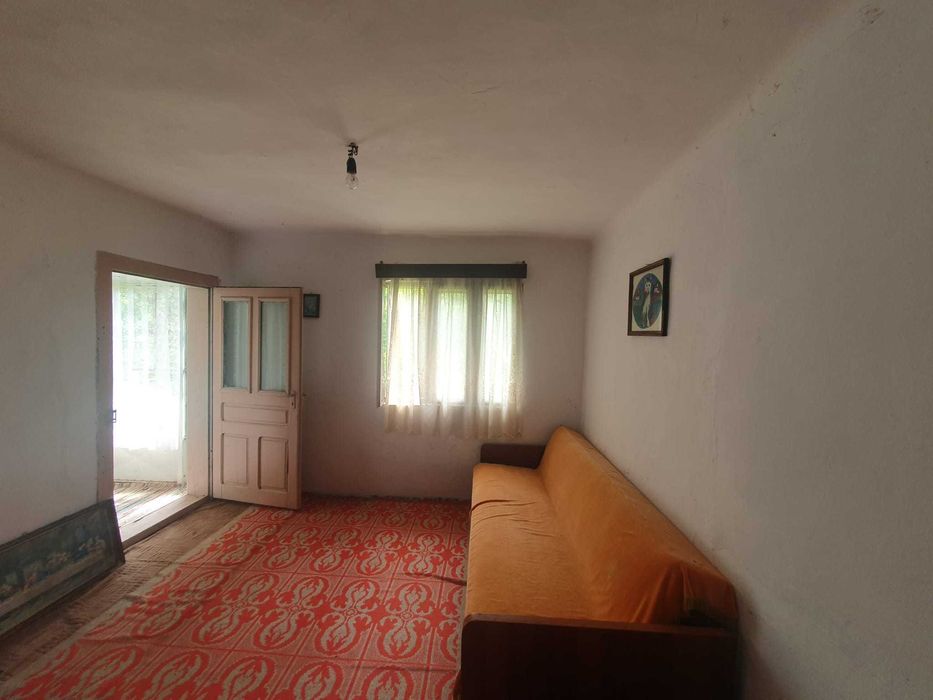 Casă de vanzare județul Buzău, sat Bâscenii de Sus