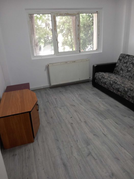 Garsoniera de închiriat