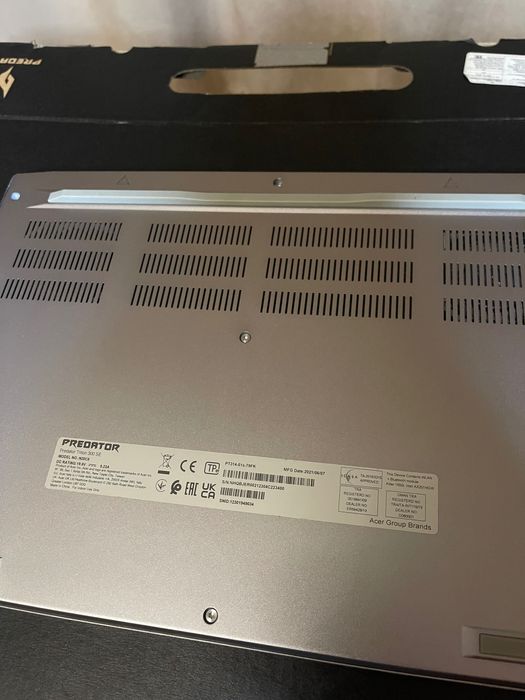 Игровой ноутбук Acer Predator Triton 300 SE