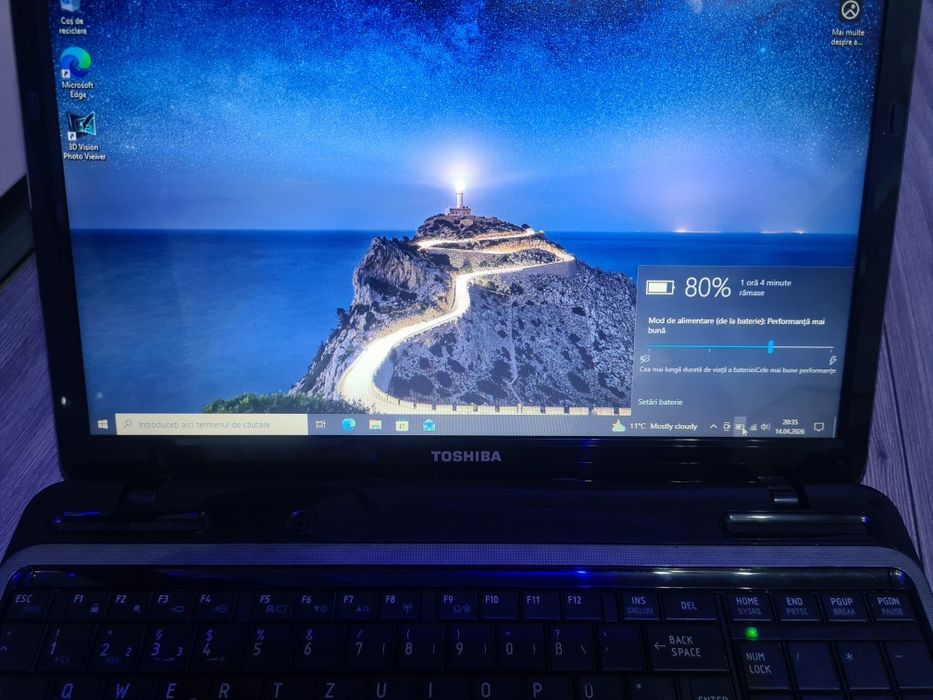Vând laptop Toshiba