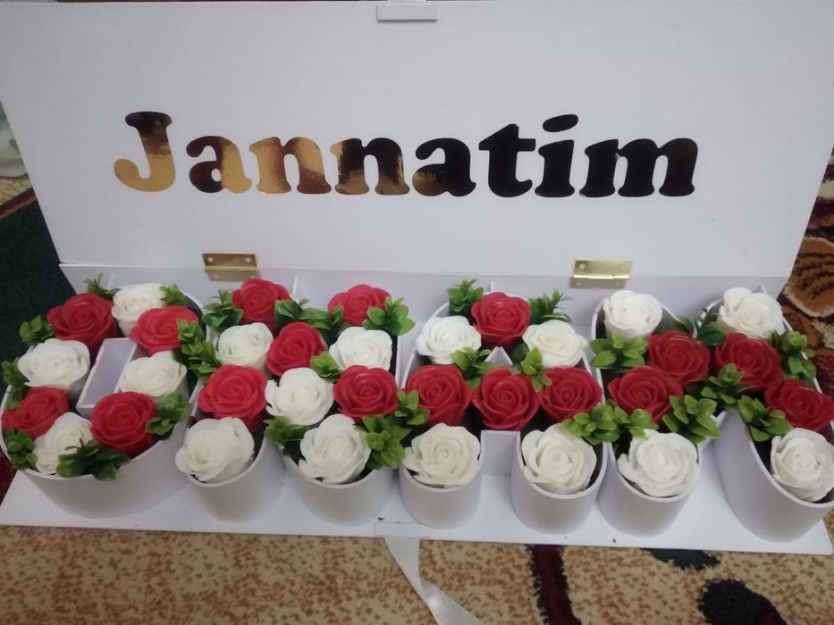 Sovunli gullar qoʻl mehnati