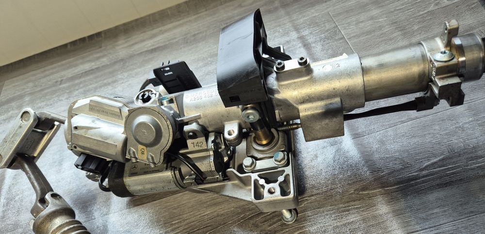 Ел кормилен прът  с карета мерцедес w203  2004г