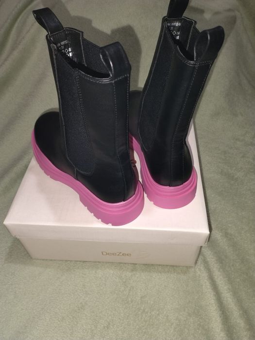 Botine DeeZee mărimea 36