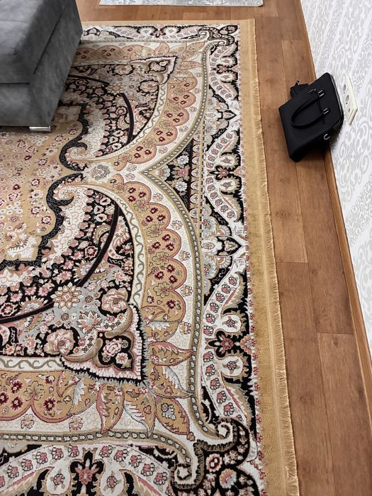 Продам ковры дешево срочно