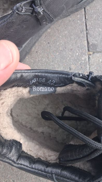 Продам зимнию обувь