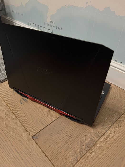 ноутбук Acer nitro 5