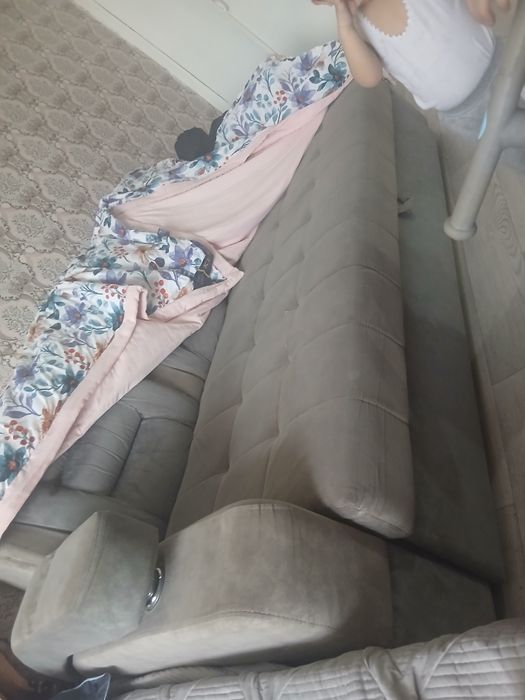 Диван сатылады состояние жаксы