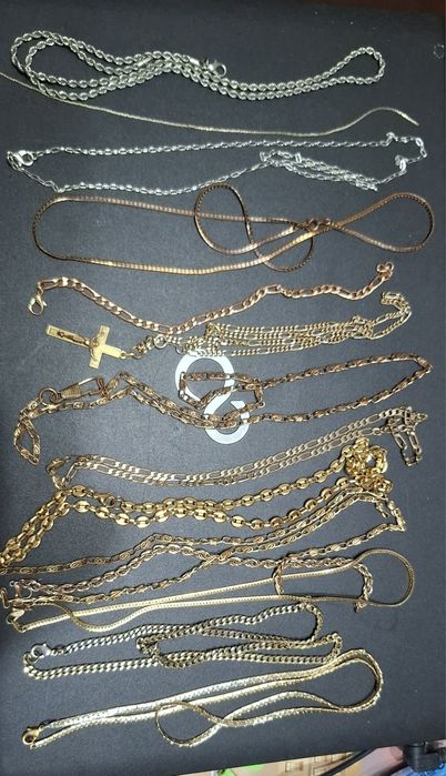 Vind  lănțișor diverse modele