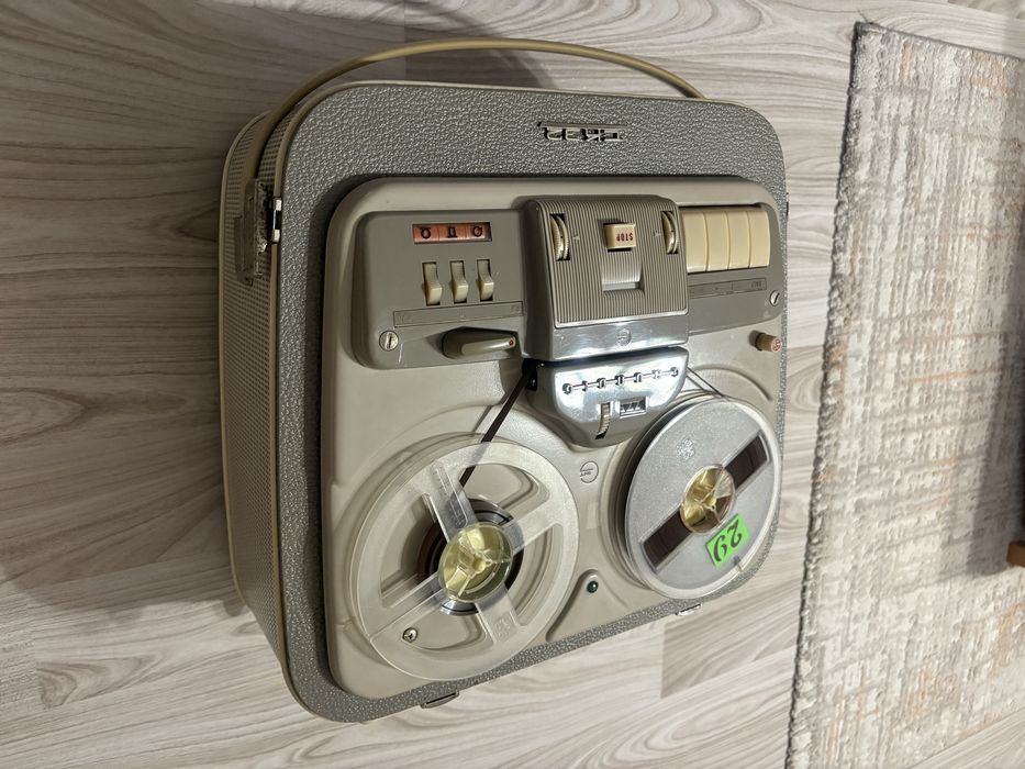 Magnetofon Grundig TK 32 pe lampi functional