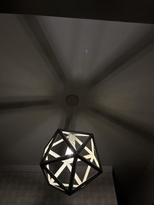 Pendul geometric alb