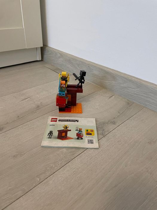 Colectie Lego Minecraft( contine 5 Lego-uri)