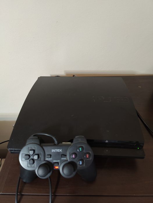 PS3 Slim 160 GB.