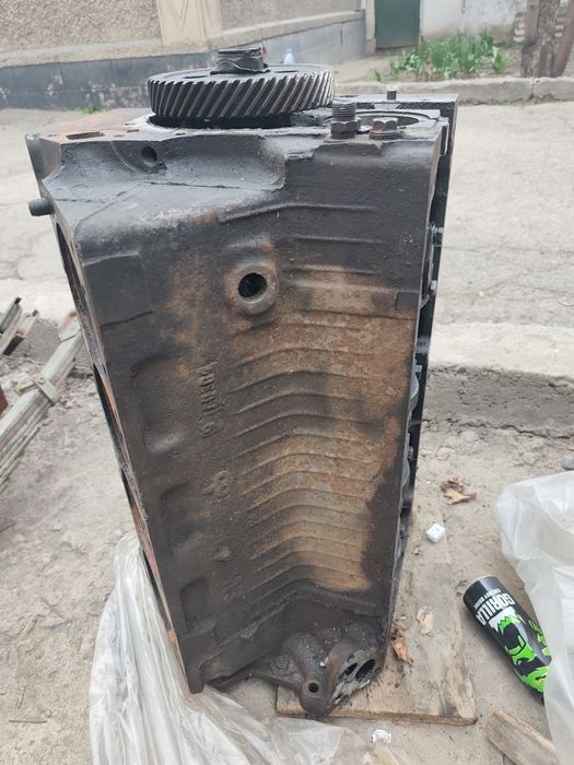 Продам блок цилиндров на ЗИЛ