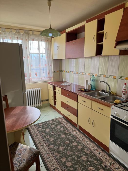 Inchiriere apartament 2 camere zona centrala