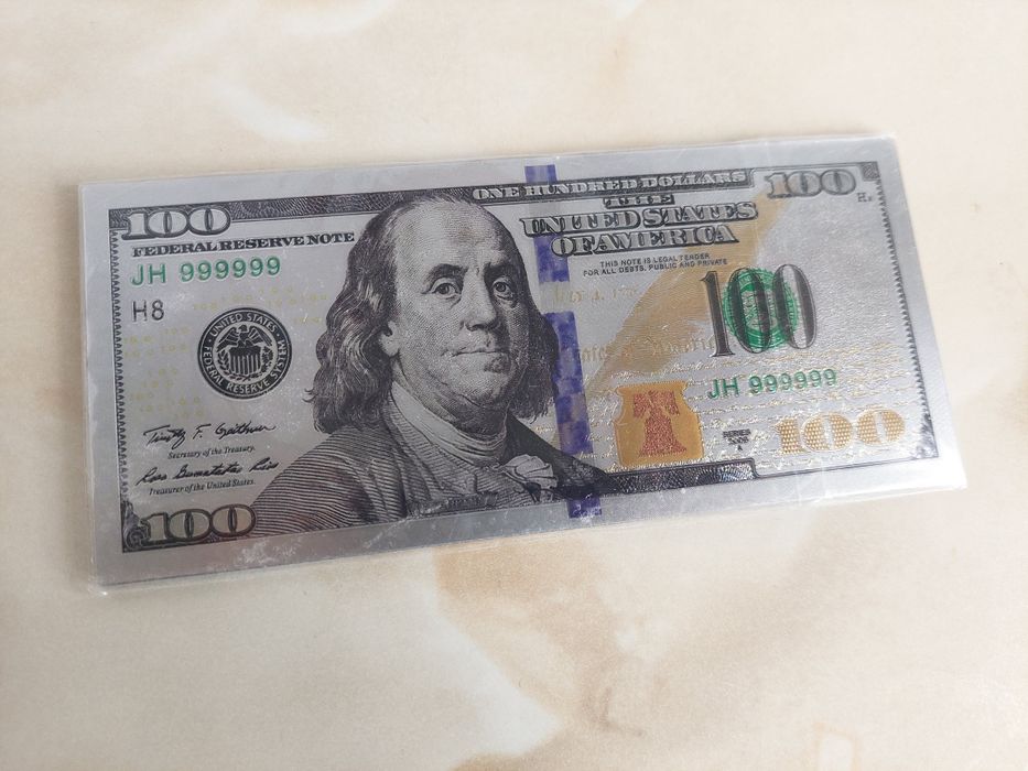 Vând bancnotă de 100 dolari americani AURITĂ