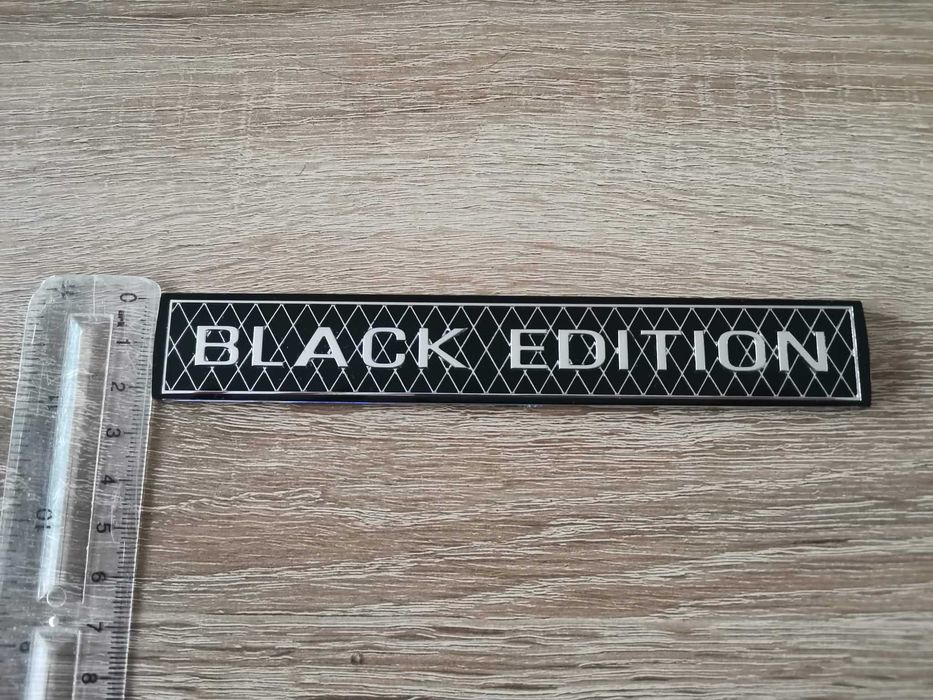 Емблема Toyota Black Edition