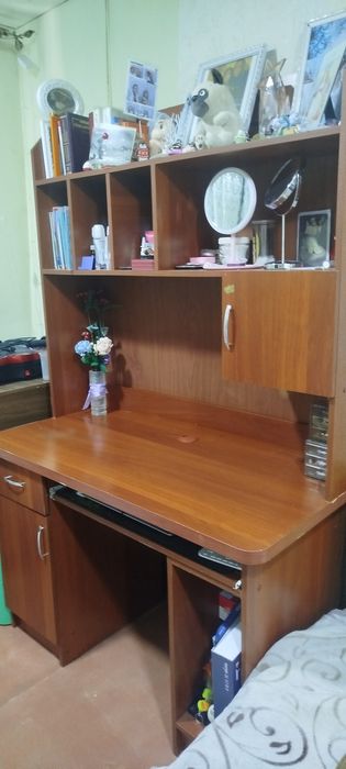 Стол компьютерный