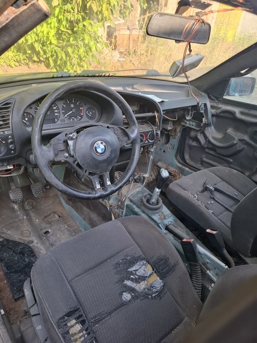 Bmw e36 318is M42B18 НА ЧАСТИ