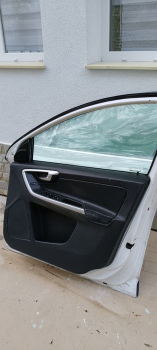 Врати volvo xc 60