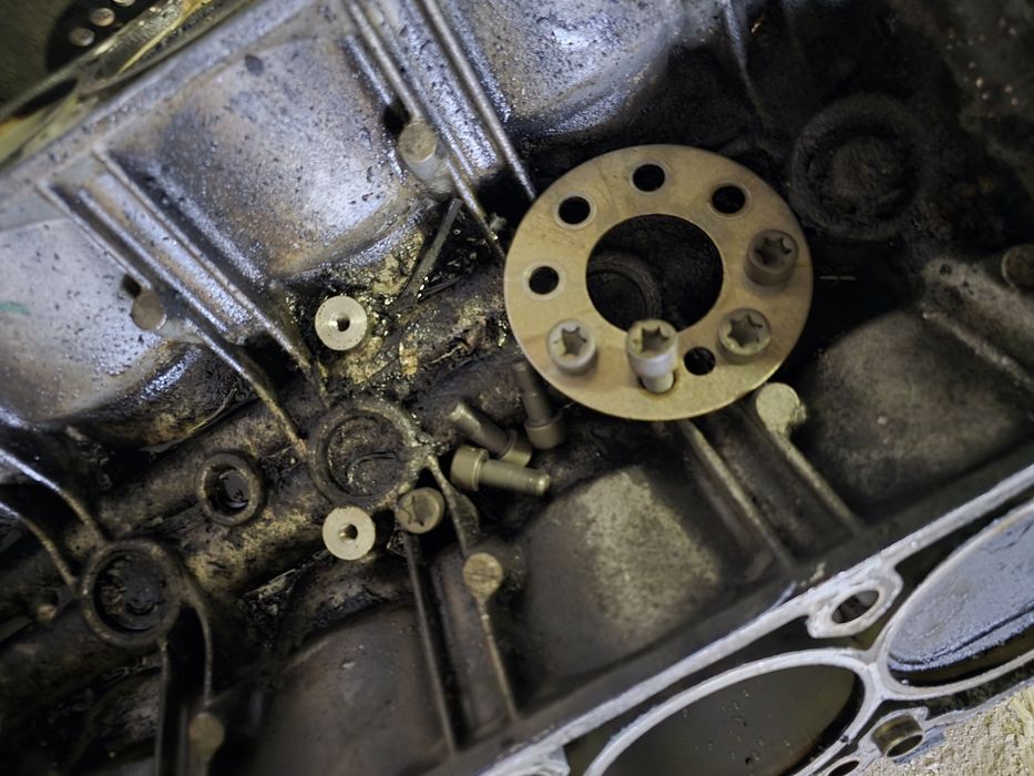 Части за двигател M113