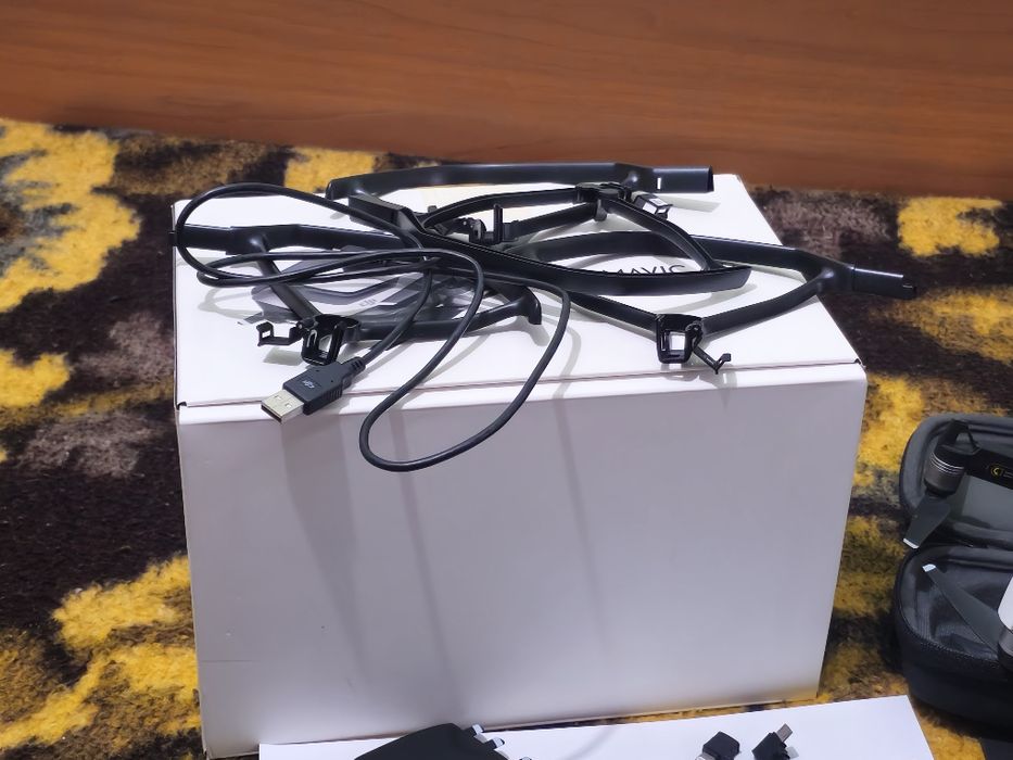Drona dji mavic air fly more combo