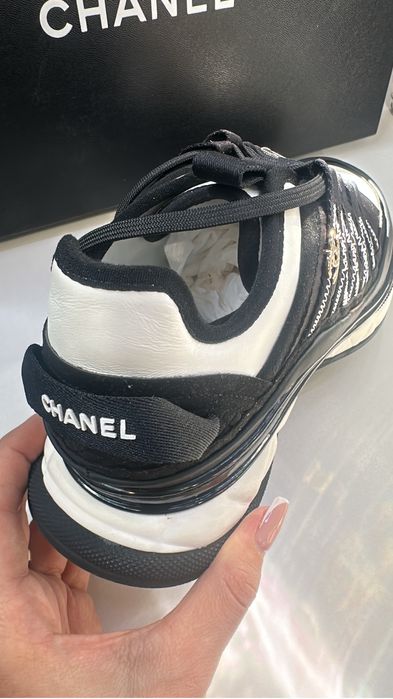 Продам брендовые обуви новые