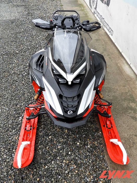 Snowmobil Lynx Brutal RE 900 ACE Turbo R Touchscreen 154 2027 | Finantare rapida