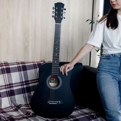 Гитара акустическая шестиструнная скидка